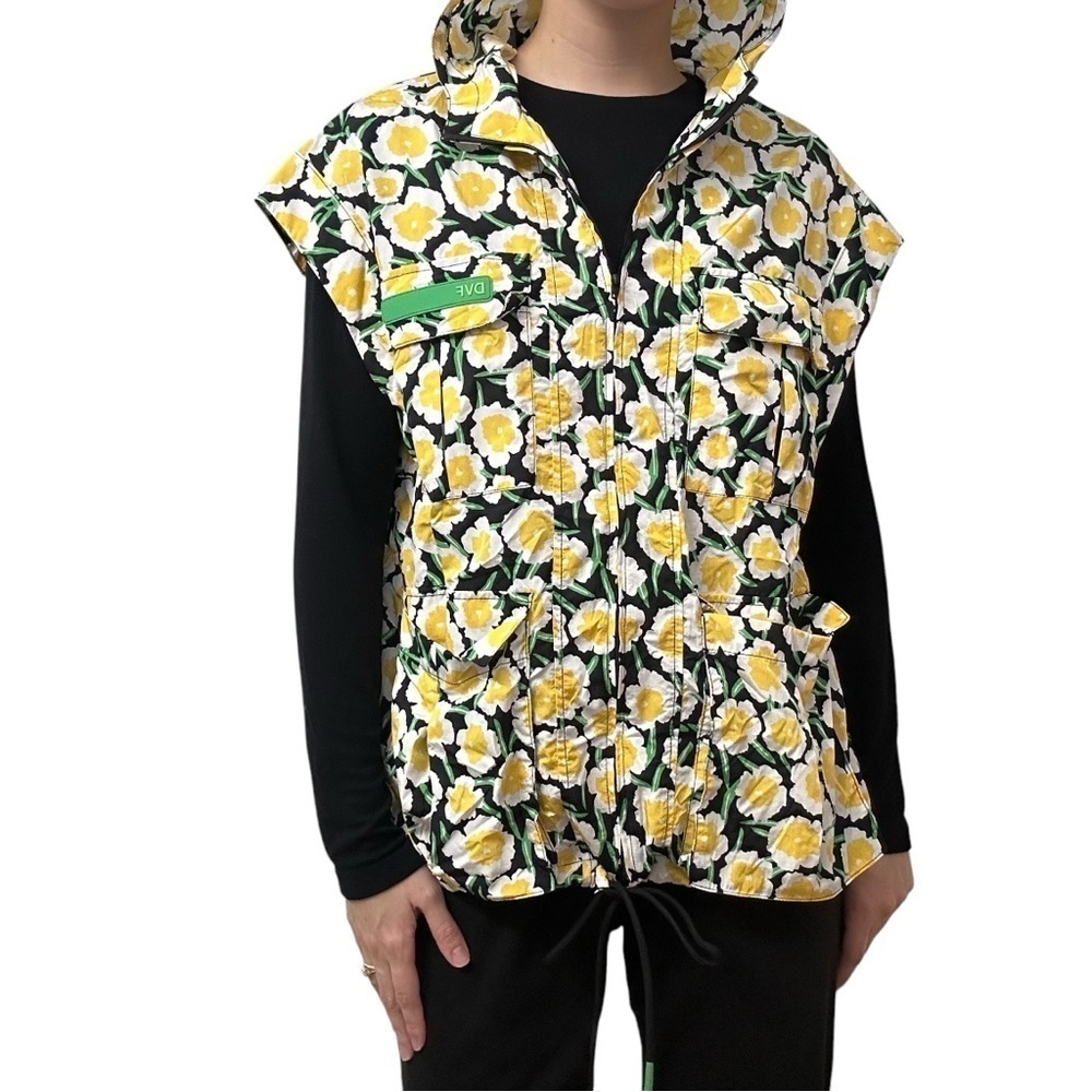 Diane Von Furstenberg Sleeveless Windbreaker Jacket Flower Yellow Size Small New
